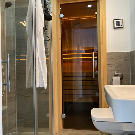 Meerblick, Balkon Und Private Sauna Im Historischen Getreidespeicher Wismar Exterior photo